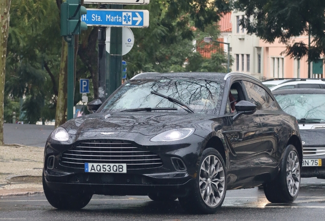 Aston Martin DBX