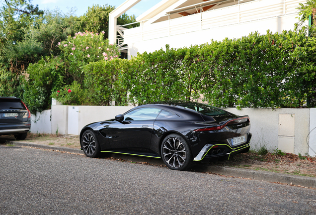 Aston Martin V8 Vantage 2018