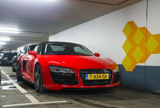 Audi R8 V10 Spyder 2013
