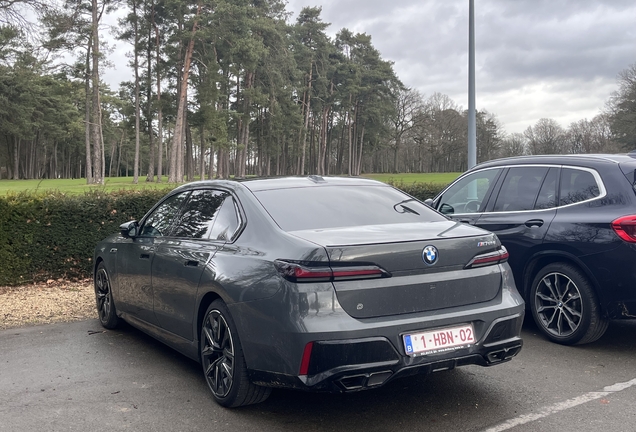 BMW M760e xDrive