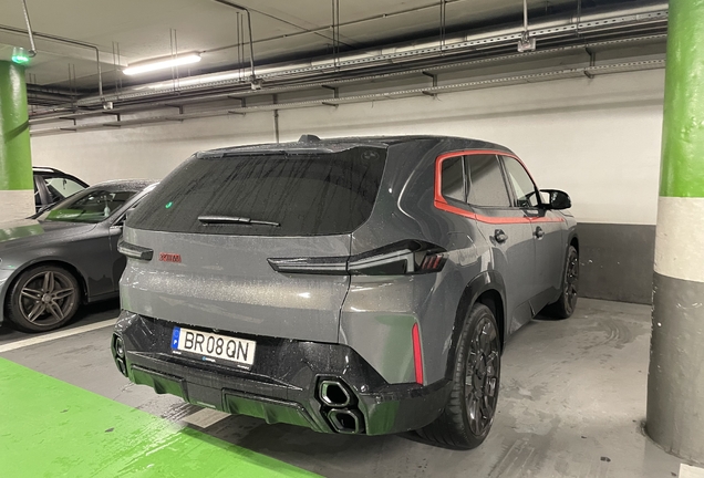 BMW XM G09 Label Red