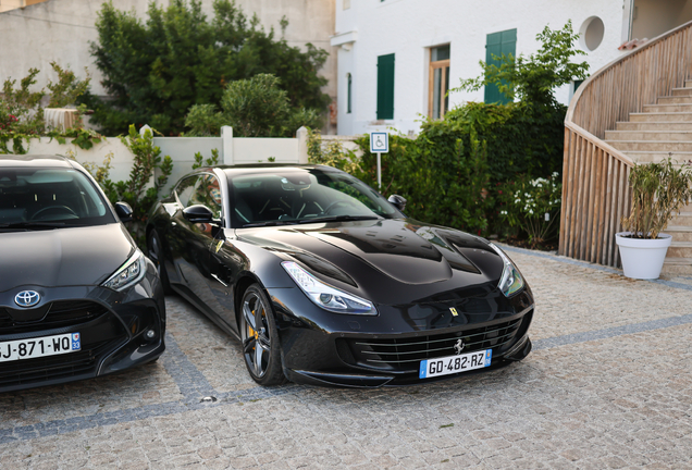 Ferrari GTC4Lusso