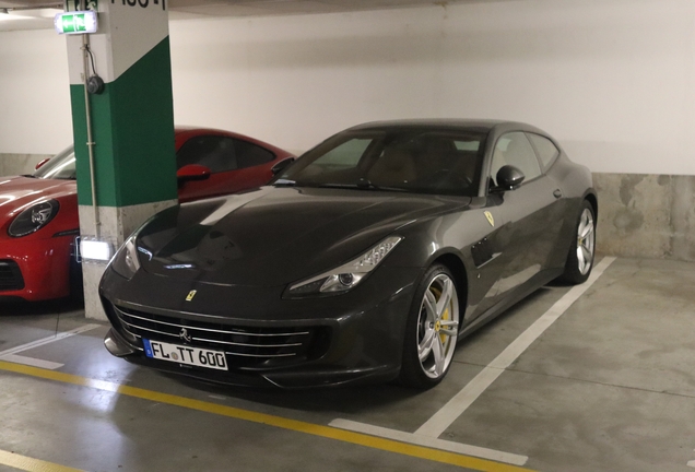 Ferrari GTC4Lusso