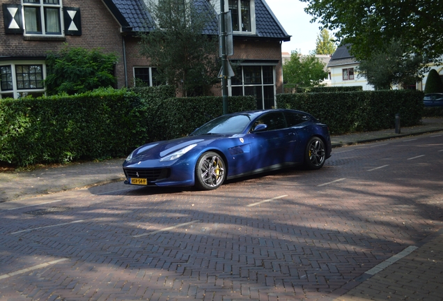 Ferrari GTC4Lusso T