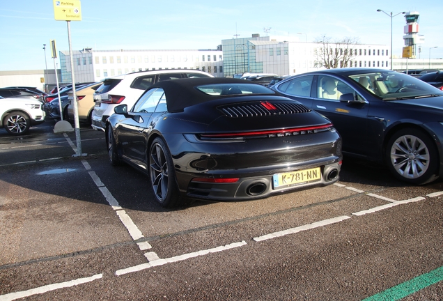 Porsche 992 Carrera 4S Cabriolet MkI