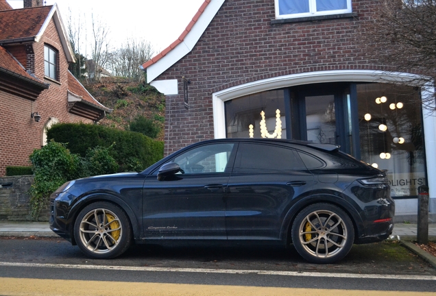 Porsche Cayenne Coupé Turbo E-Hybrid