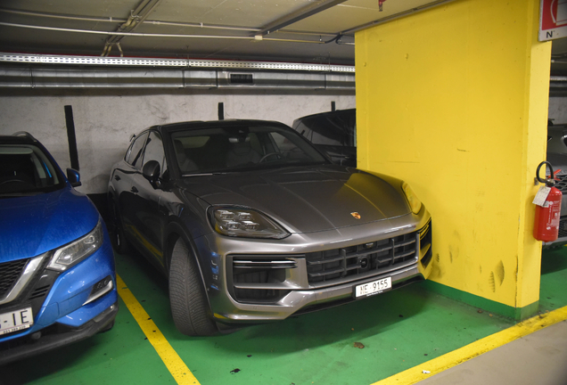 Porsche Cayenne Coupé Turbo E-Hybrid