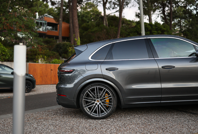 Porsche Cayenne Turbo S E-Hybrid