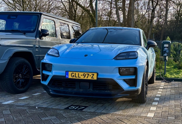 Porsche Macan EV Turbo