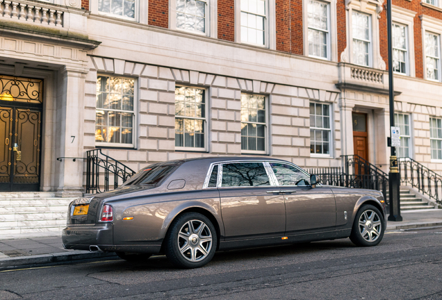 Rolls-Royce Phantom EWB Series II
