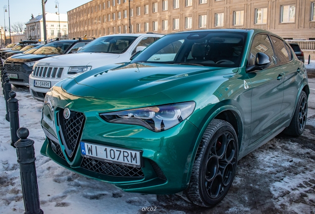 Alfa Romeo Stelvio Quadrifoglio 2023