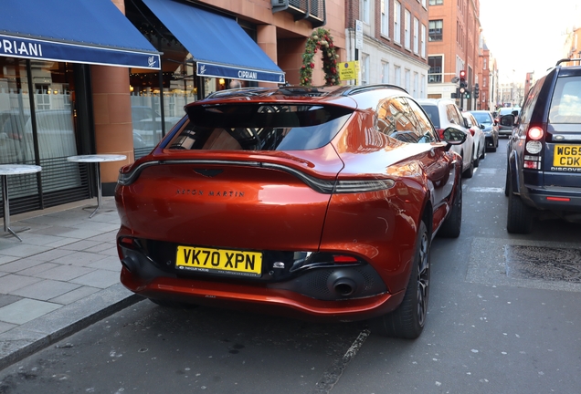 Aston Martin DBX