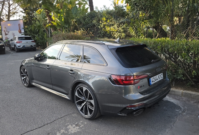 Audi RS4 Avant B9