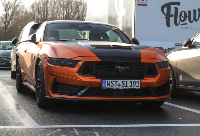Ford Mustang Dark Horse 2024