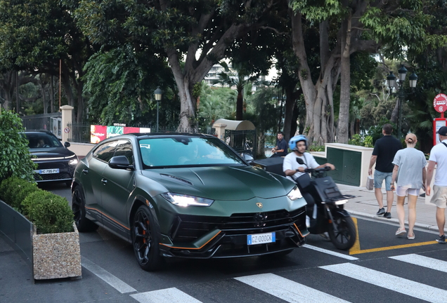 Lamborghini Urus Performante