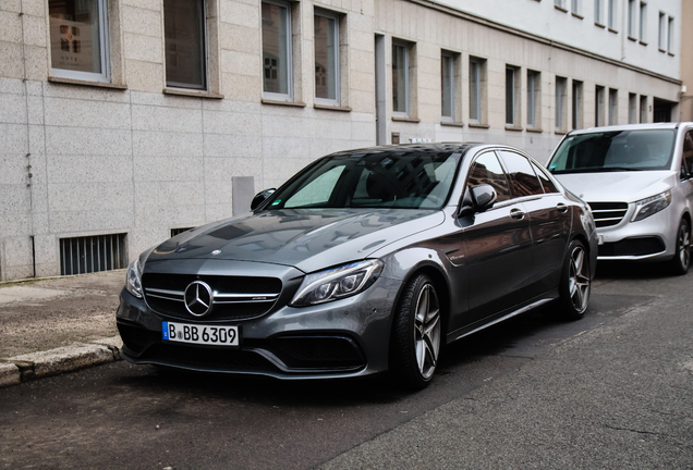 Mercedes-AMG C 63 S W205