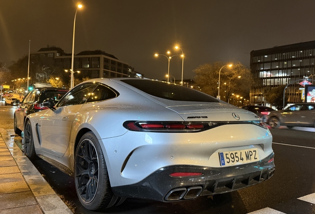 Mercedes-AMG GT 63 C192