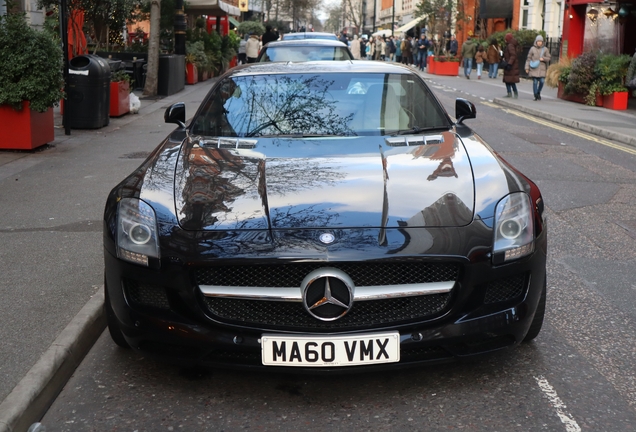 Mercedes-Benz SLS AMG
