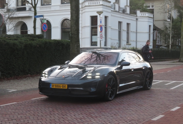 Porsche Taycan GTS Sport Turismo