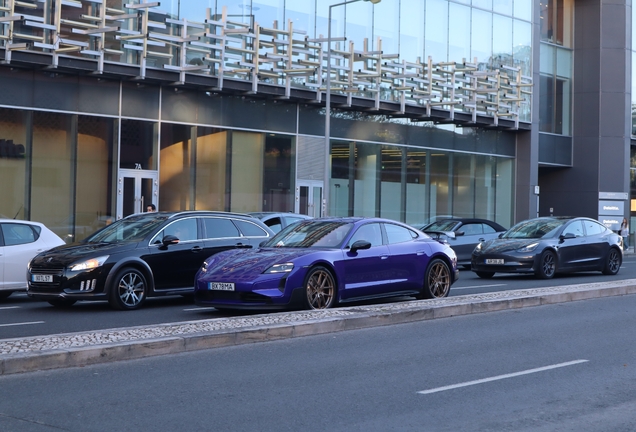 Porsche Taycan Turbo GT Weissach Package