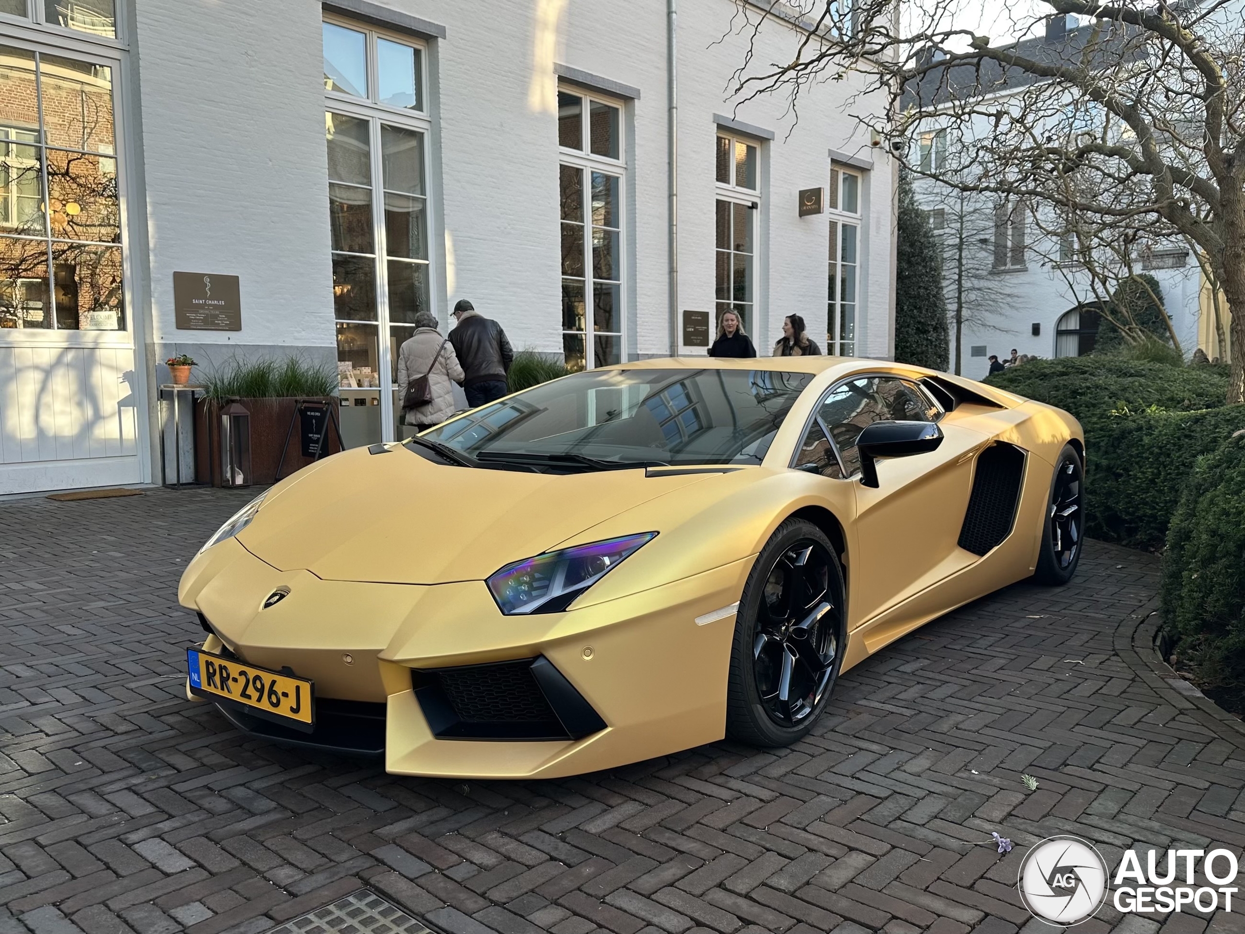 Lamborghini Aventador LP700-4