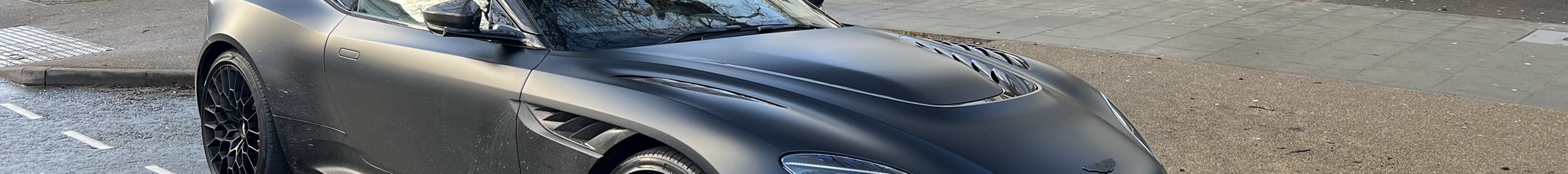 Aston Martin DBS 770 Ultimate