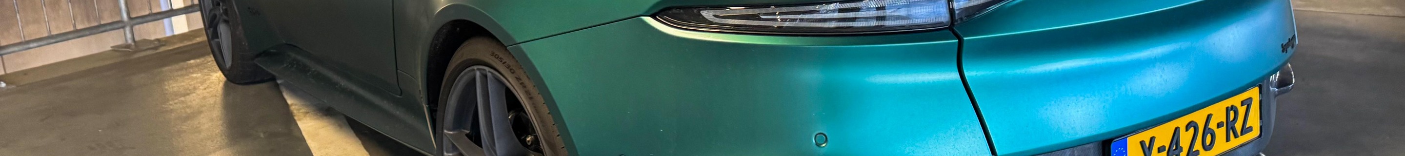 Aston Martin DBS Superleggera Volante