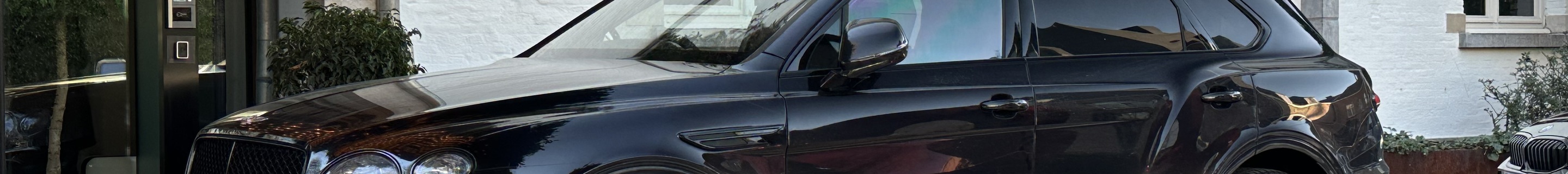 Bentley Bentayga Azure