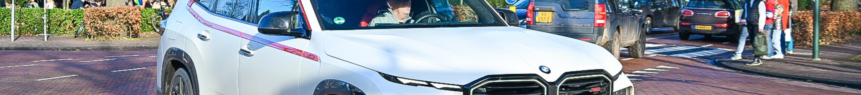 BMW XM G09 Label Red