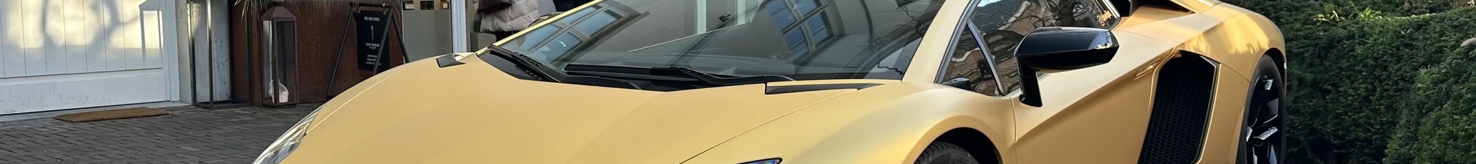 Lamborghini Aventador LP700-4