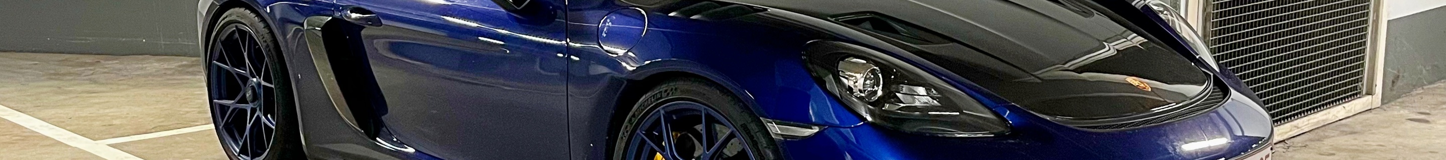 Porsche 718 Cayman GT4 RS Weissach Package