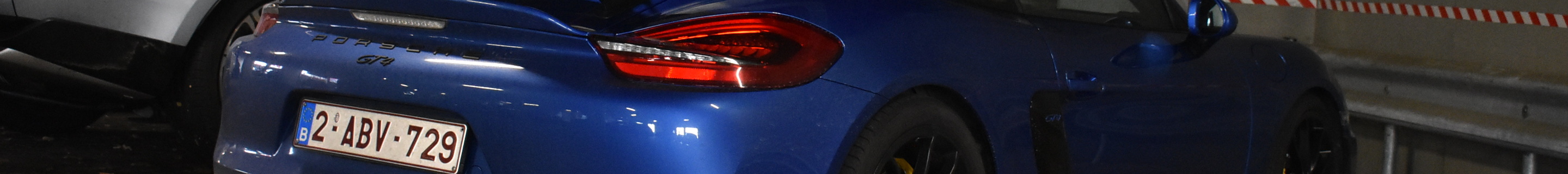 Porsche 981 Cayman GT4