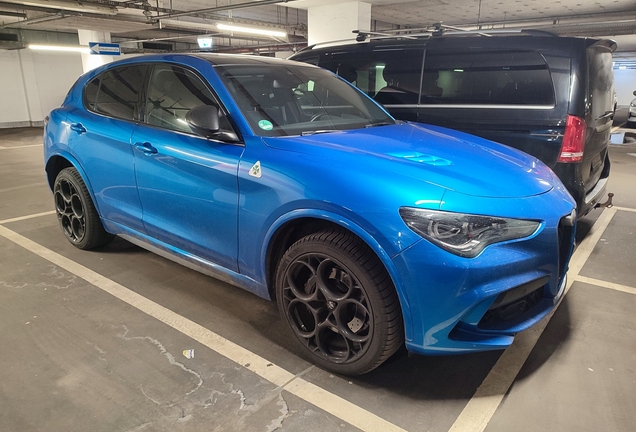 Alfa Romeo Stelvio Quadrifoglio 2023