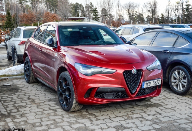 Alfa Romeo Stelvio Quadrifoglio 2023
