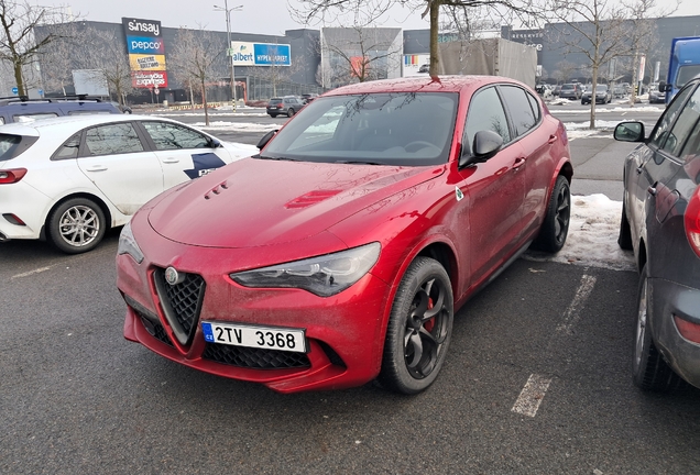 Alfa Romeo Stelvio Quadrifoglio 2023