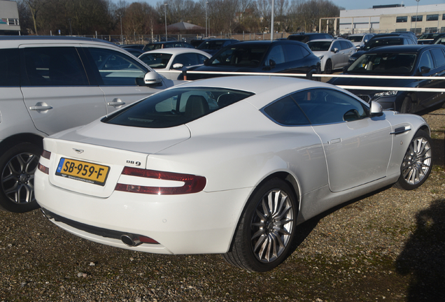 Aston Martin DB9