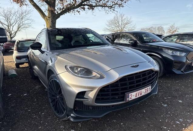 Aston Martin DBX707