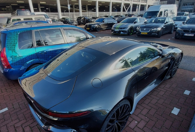 Aston Martin V12 Vantage 2023