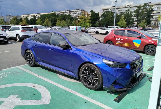 BMW M5 G90