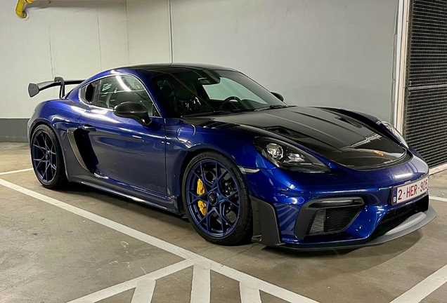 Porsche 718 Cayman GT4 RS Weissach Package