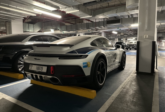 Porsche 992 Dakar