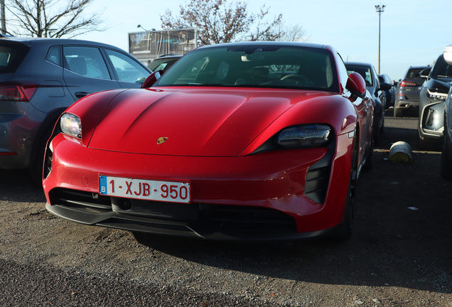 Porsche Taycan GTS