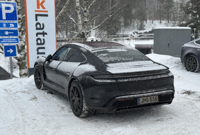 Porsche Taycan Turbo S