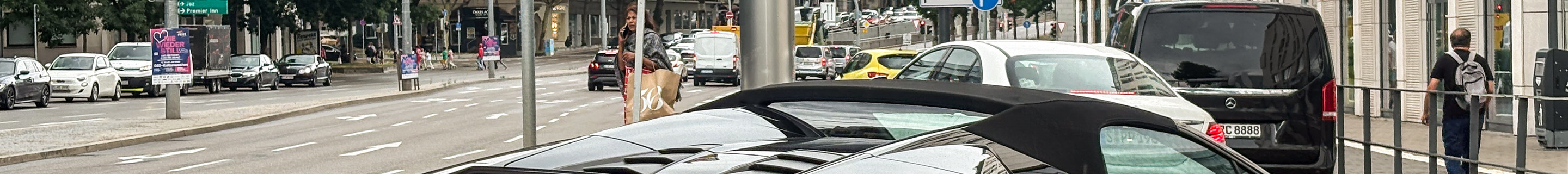 Lamborghini Huracán LP640-4 EVO Spyder