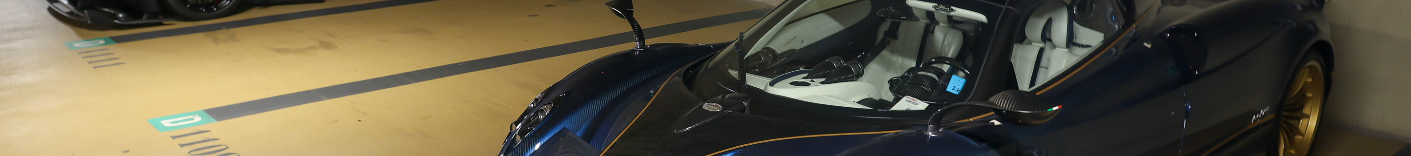 Pagani Huayra Roadster