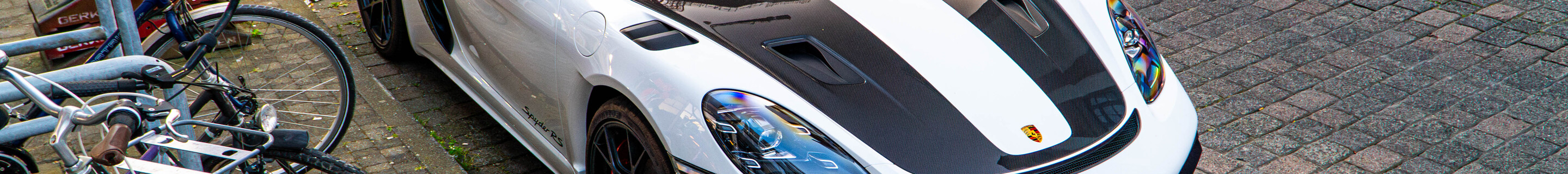 Porsche 718 Spyder RS Weissach Package