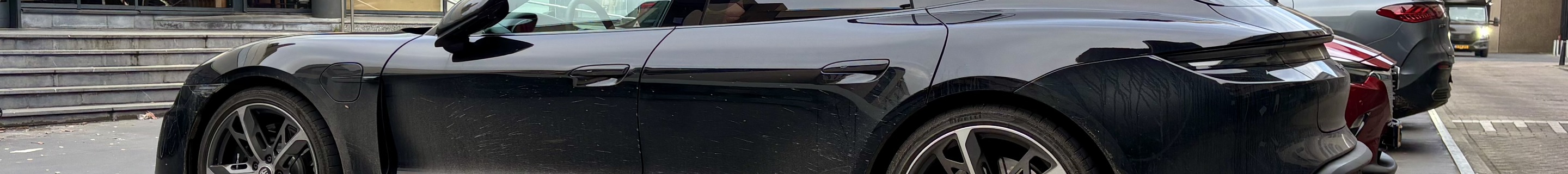 Porsche Taycan GTS Sport Turismo