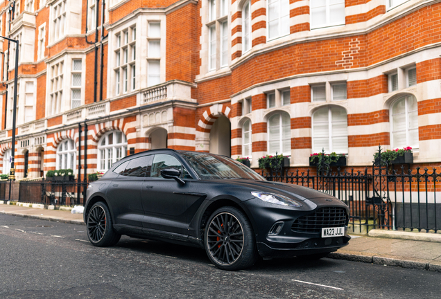 Aston Martin DBX
