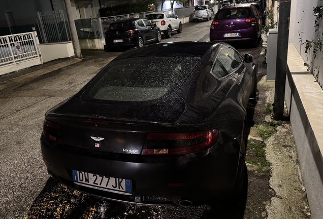 Aston Martin V8 Vantage