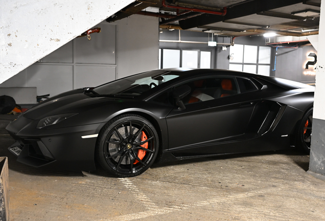 Lamborghini Aventador LP700-4